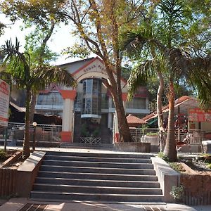 Hotel Kumar Plaza